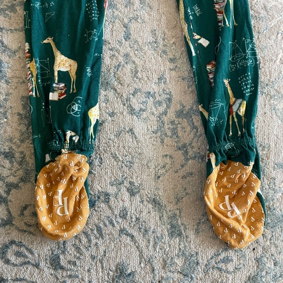 🦒 Posh Peanut Bamboo Viscose Giraffe Math Print Footed One Piece Pajama - Picture 5 of 13
